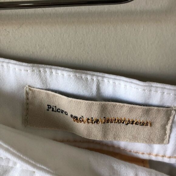 ANTHRO Pilcro & Letterpress White Hyphen Shorts - Picture 6 of 8